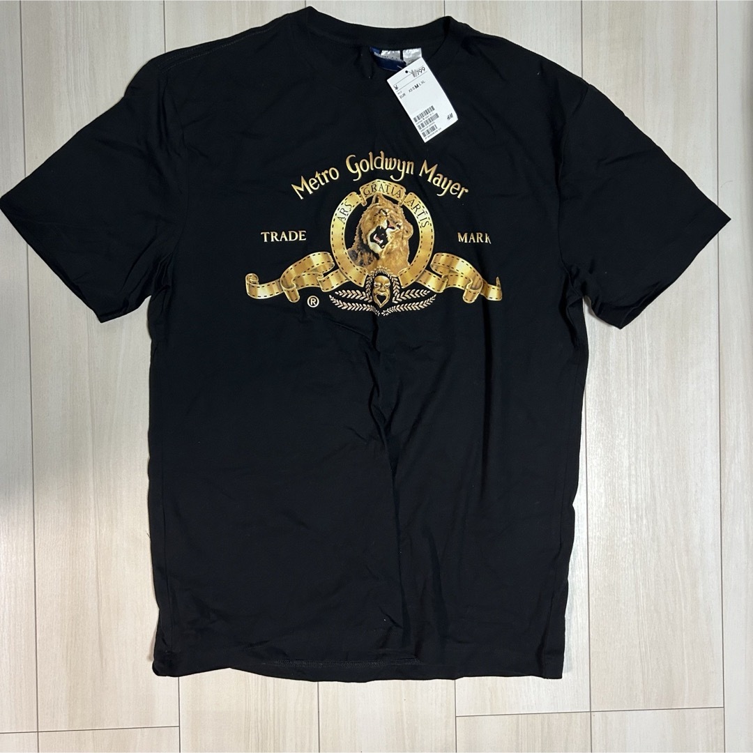 【タグ付き新品】H&M メトロ・ゴールドウィン・メイヤー MGM Tシャツ メンズのトップス(Tシャツ/カットソー(半袖/袖なし))の商品写真