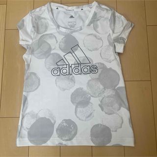 adidas - アディダス☆ ジュニアクルーネックＴシャツ☆サイズ130