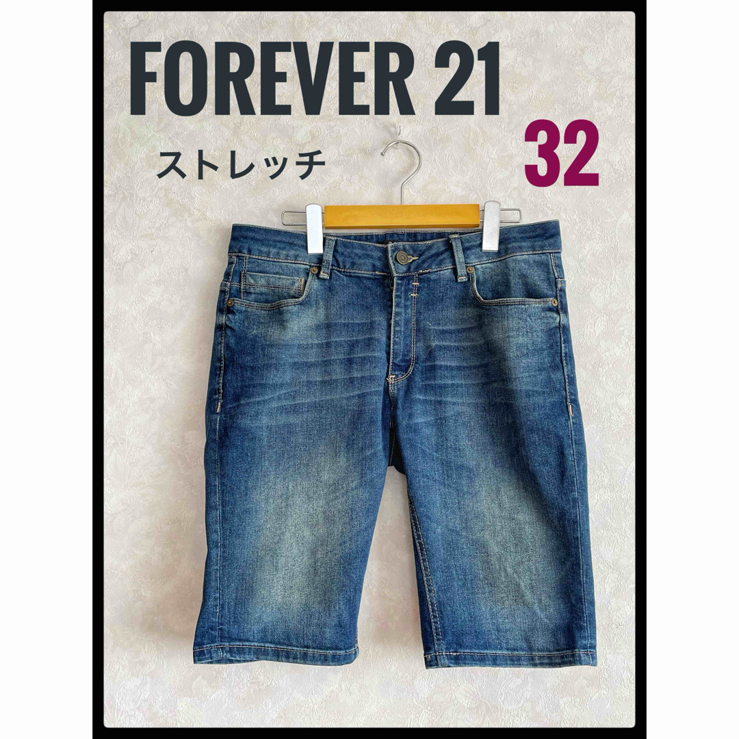 FOREVER 21(フォーエバートゥエンティーワン)のFOREVER 21 MEN フォーエバー21メン　ストレッチデニムハーフパンツ メンズのパンツ(デニム/ジーンズ)の商品写真