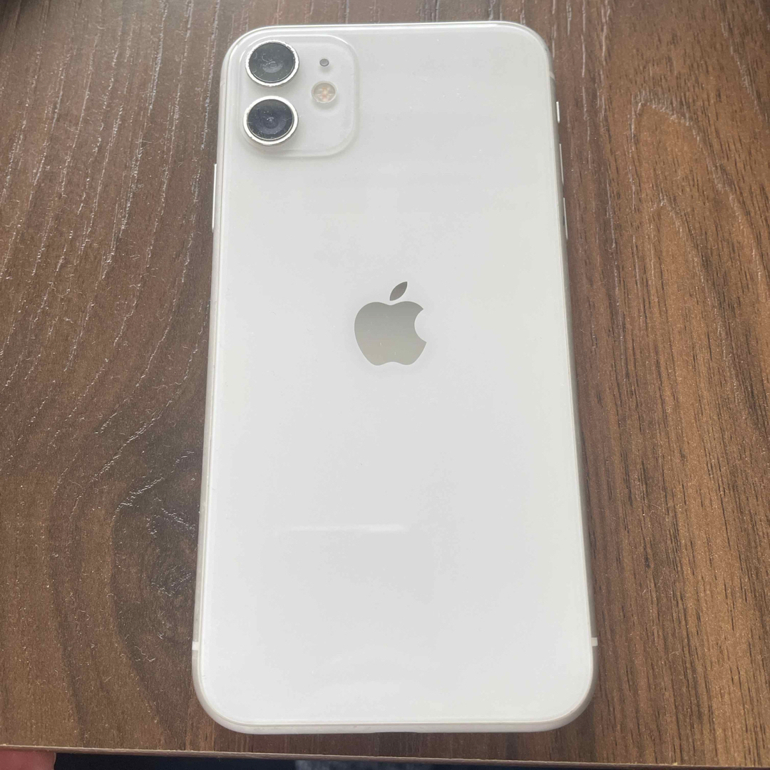 iPhone(アイフォーン)のiPhone11  64G スマホ/家電/カメラのスマートフォン/携帯電話(スマートフォン本体)の商品写真