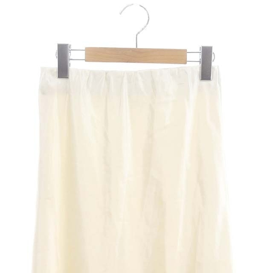 Noble(ノーブル)のノーブル NOBLE 23SS ナローAラインサテンスカート ロング レディースのスカート(ロングスカート)の商品写真
