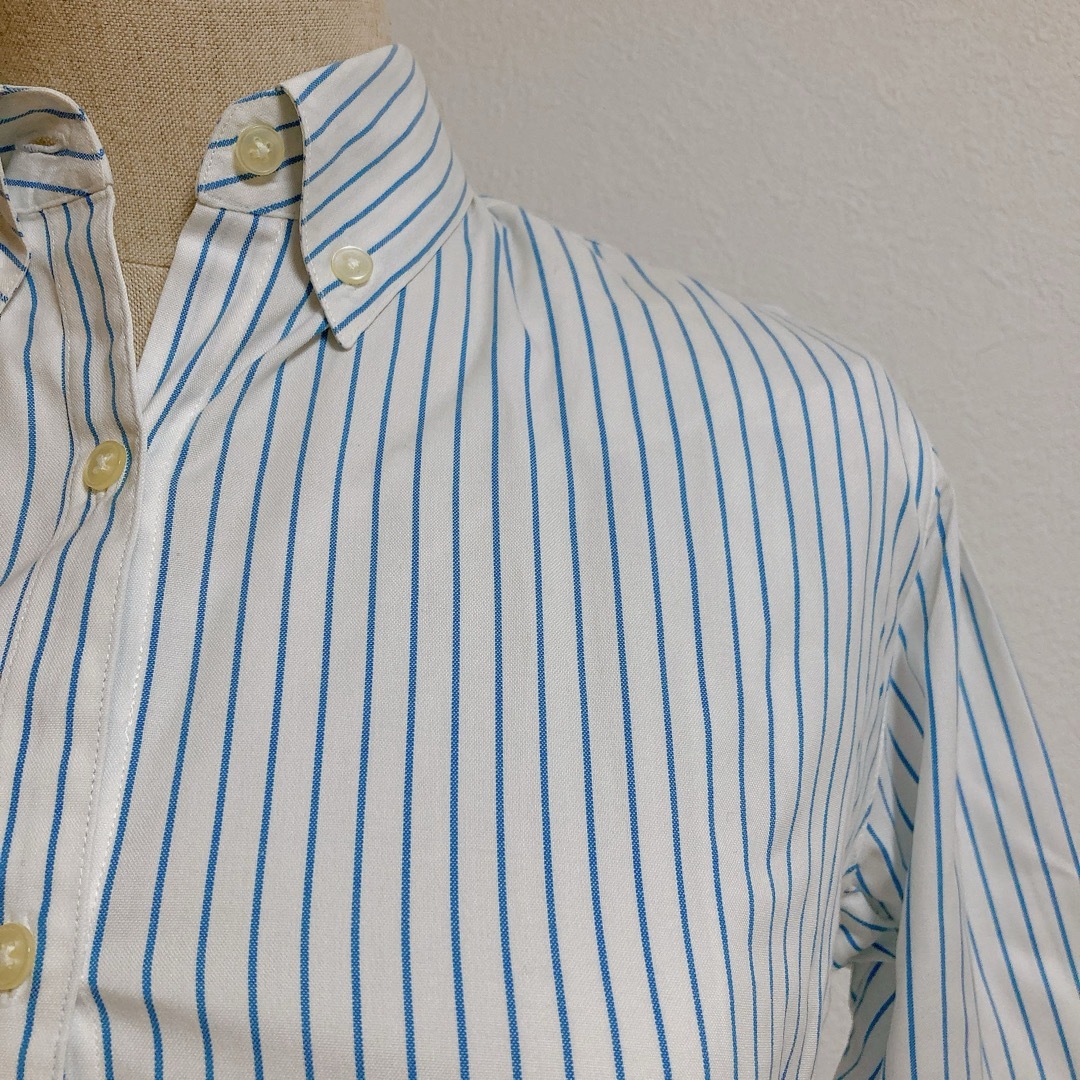 UNIQLO(ユニクロ)のオールドユニクロ　UNIQLO 七分丈ストライプシャツ　白×ブルー系　Mサイズ レディースのトップス(シャツ/ブラウス(長袖/七分))の商品写真