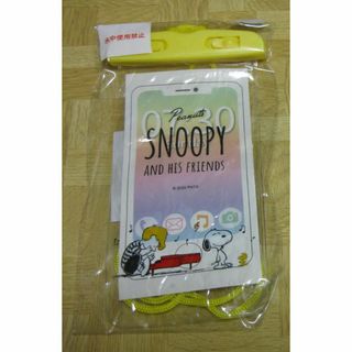 スヌーピー(SNOOPY)のスヌーピー　スマホ　防滴ポーチ　ネックストラップ　イエロー(ネックストラップ)