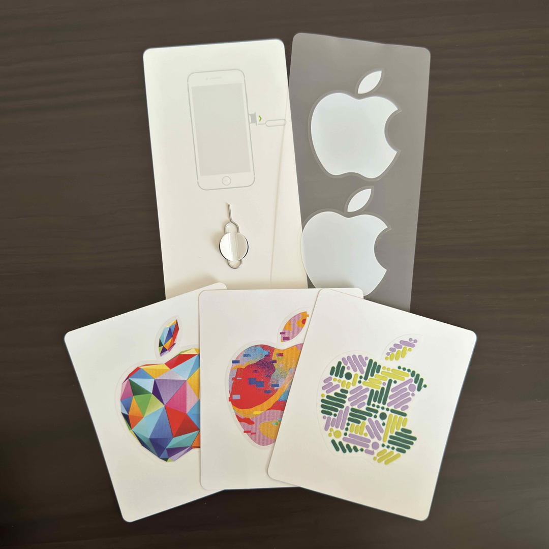 Apple(アップル)のApple シムピン&シールセット スマホ/家電/カメラのスマートフォン/携帯電話(その他)の商品写真