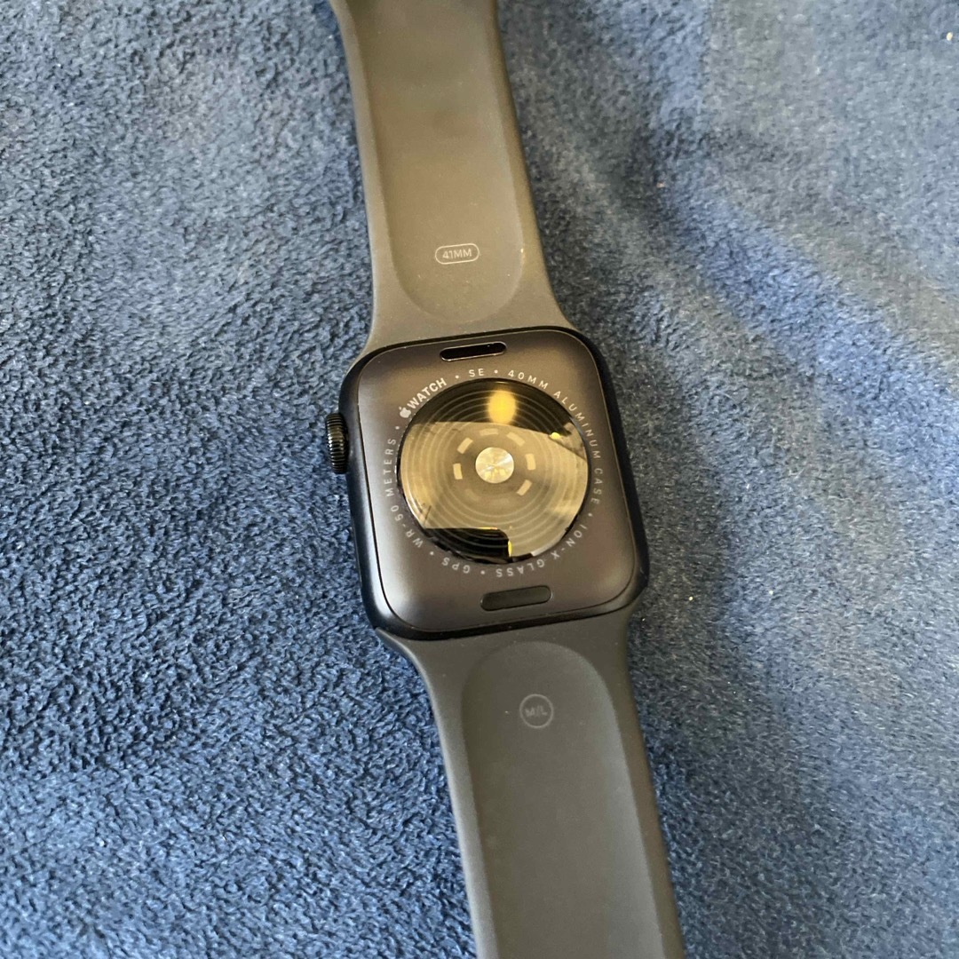 Apple Watch(アップルウォッチ)のApple Watch SE メンズの時計(腕時計(デジタル))の商品写真