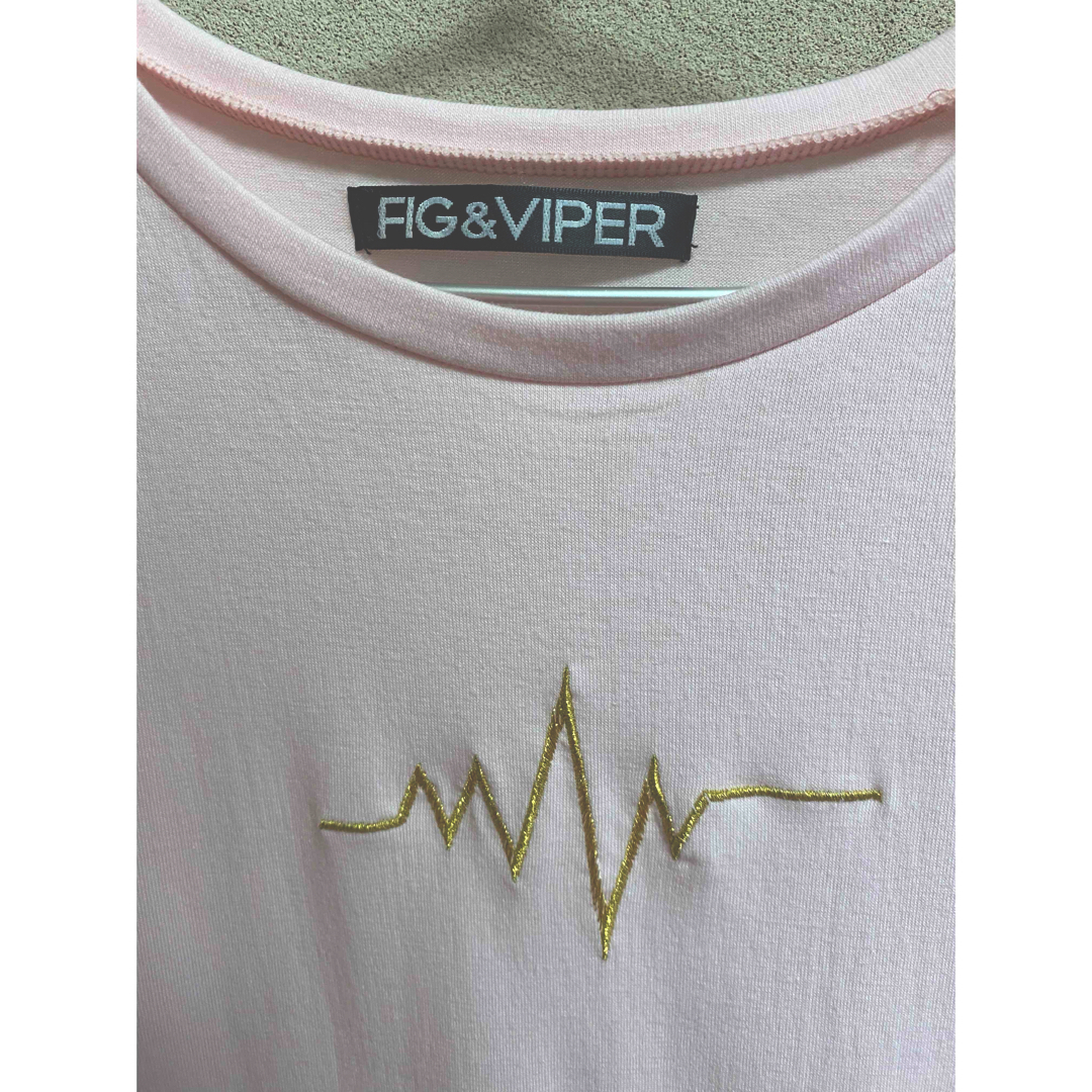 FIG&VIPER(フィグアンドヴァイパー)の試着のみ　FIG&VIPER  ワンポイント Tシャツ　ピンク　心電図　 レディースのトップス(Tシャツ(半袖/袖なし))の商品写真