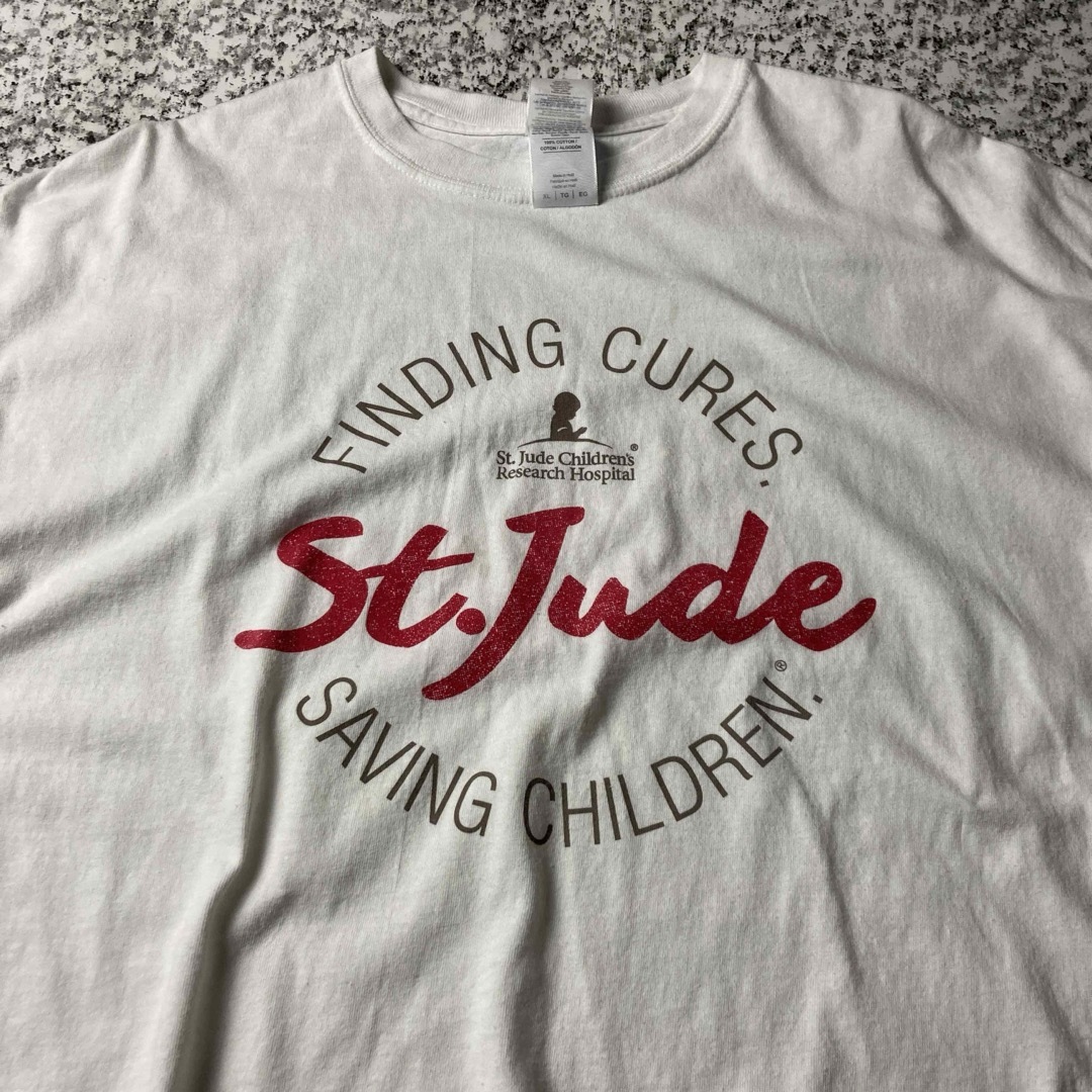 GILDAN(ギルタン)の【グッドレギュラー】st.jude プリントTシャツ セービングチルドレン メンズのトップス(Tシャツ/カットソー(半袖/袖なし))の商品写真