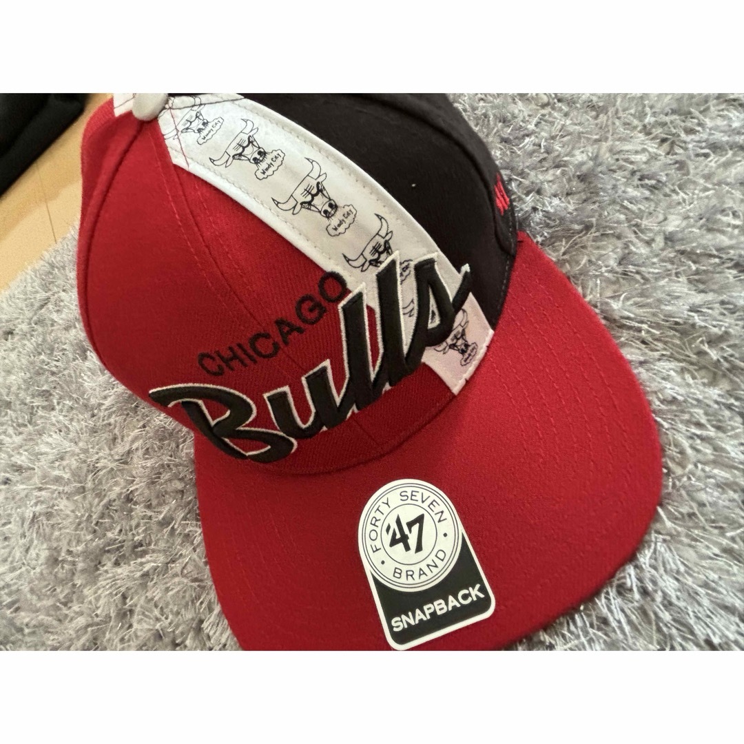 47 Brand(フォーティセブン)のCHICAGO Bulls シカゴブルズ スナップバック キャップ メンズの帽子(キャップ)の商品写真