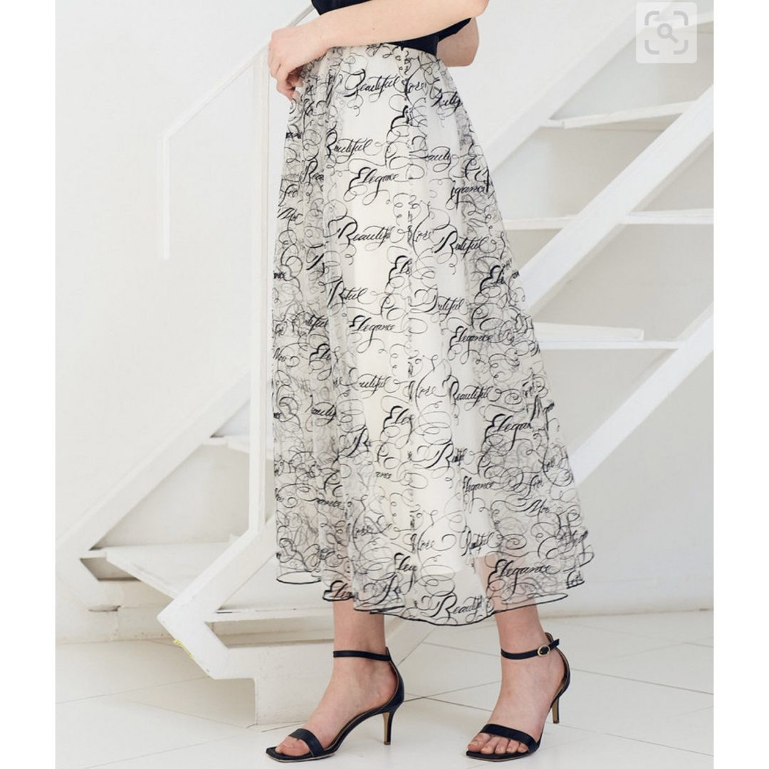 ANAYI(アナイ)の新品タグ付き★ANAYI 今季 現行品 カリグラフィーチュールギャザー スカート レディースのスカート(ロングスカート)の商品写真
