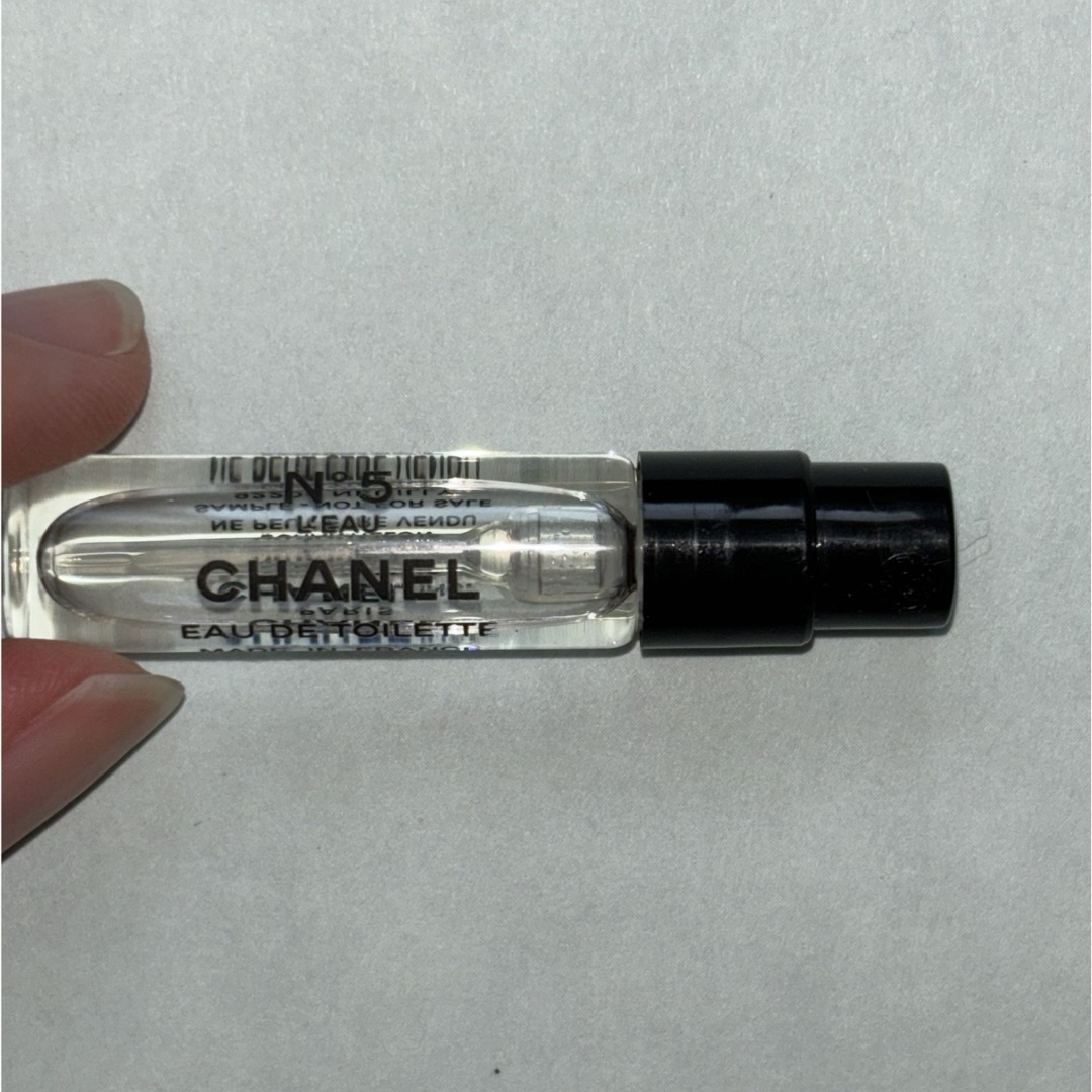 CHANEL(シャネル)の【新品未使用】CHANEL香水サンプルセット コスメ/美容の香水(香水(女性用))の商品写真