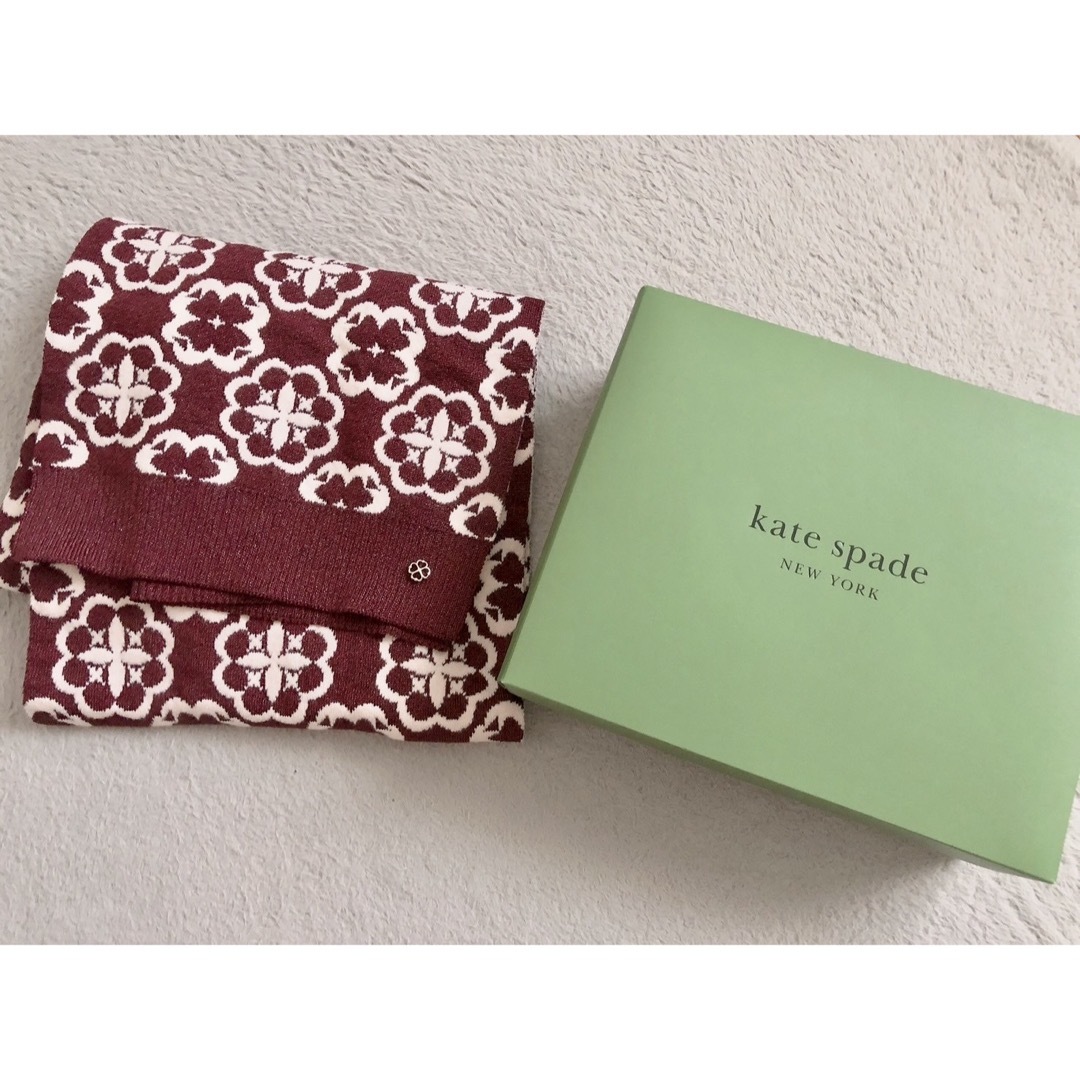 kate spade new york(ケイトスペードニューヨーク)の【kate spade NEW YORK】 マフラー　箱付き レディースのファッション小物(マフラー/ショール)の商品写真