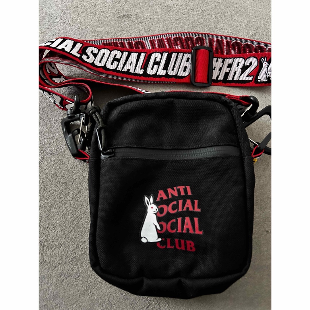 #FR2(エフアールツー)の【美品】FR2×ANTI SOCIAL SOCIAL CLUBショルダーバッグ レディースのバッグ(ショルダーバッグ)の商品写真
