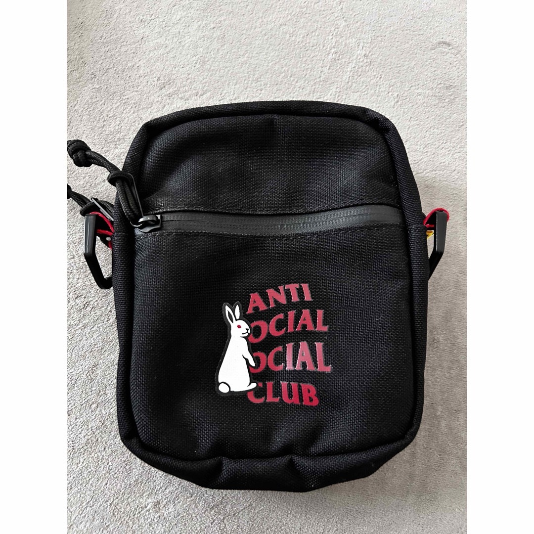 #FR2(エフアールツー)の【美品】FR2×ANTI SOCIAL SOCIAL CLUBショルダーバッグ レディースのバッグ(ショルダーバッグ)の商品写真