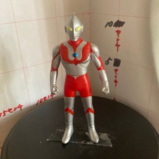 バンダイ(BANDAI)のウルトラシリーズソフビ　 ウルトラマンバンダイ  高さ11センチ  両手胴体可動(特撮)