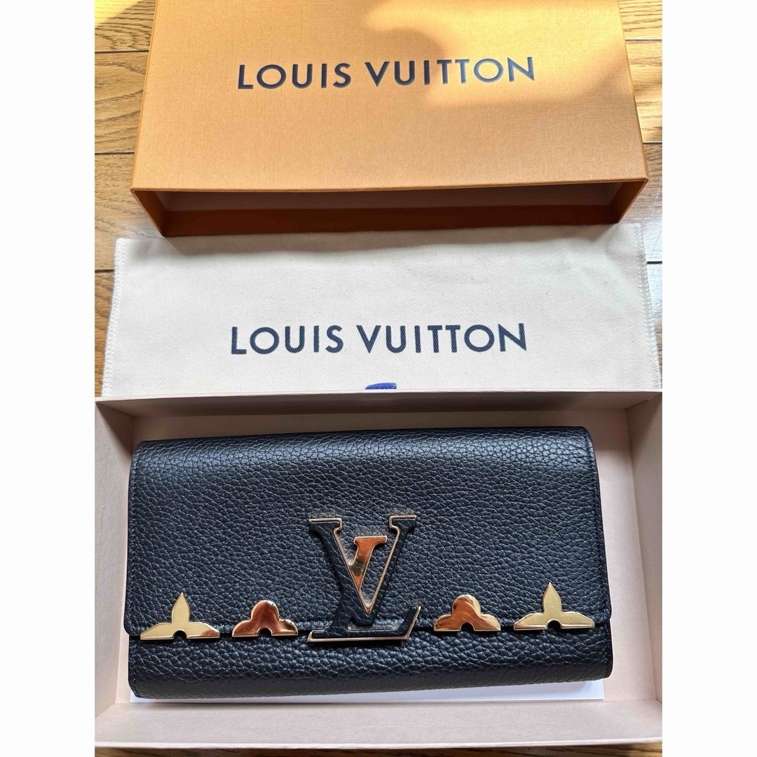 LOUIS VUITTON(ルイヴィトン)のルイヴィトン ポルトフォイユ カプシーヌ レディースのファッション小物(財布)の商品写真