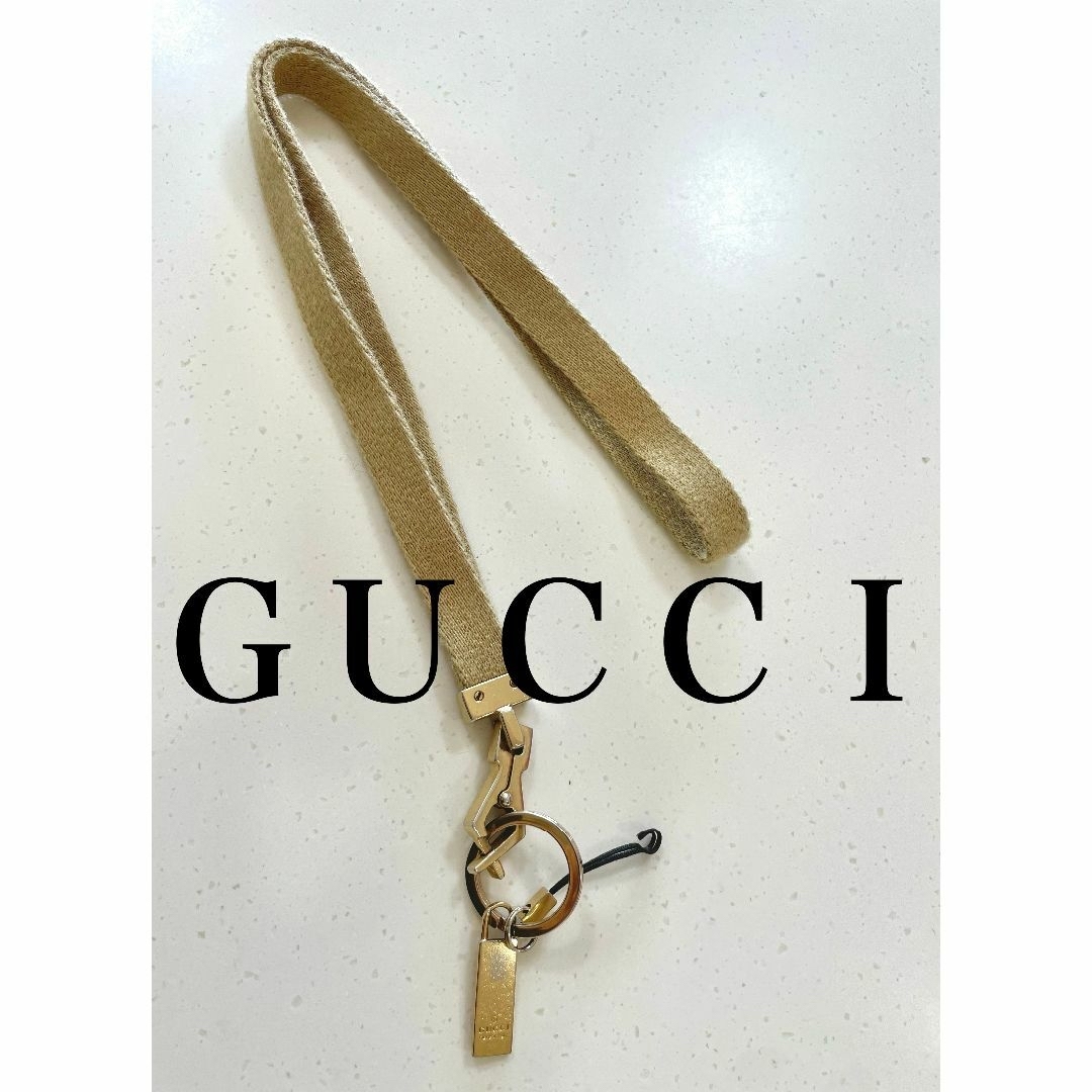 Gucci(グッチ)の”GUCCI” スマホ ストラップ スマホ/家電/カメラのスマホアクセサリー(ネックストラップ)の商品写真