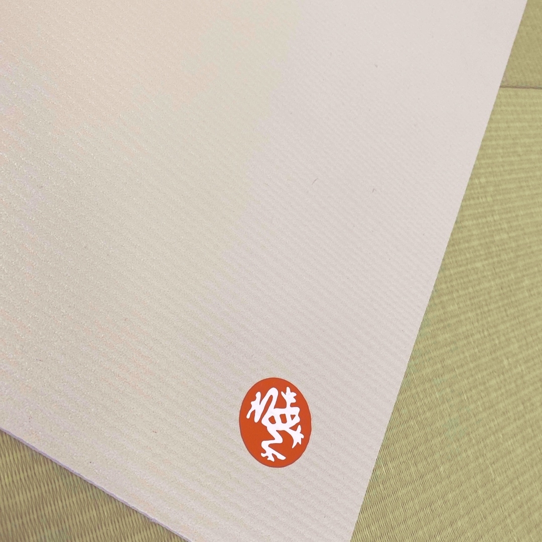 manduka(マンドゥカ)の正規購入マンドゥカ　PRO プロ ヨガマット (6mm） / 24SS サンド スポーツ/アウトドアのトレーニング/エクササイズ(ヨガ)の商品写真