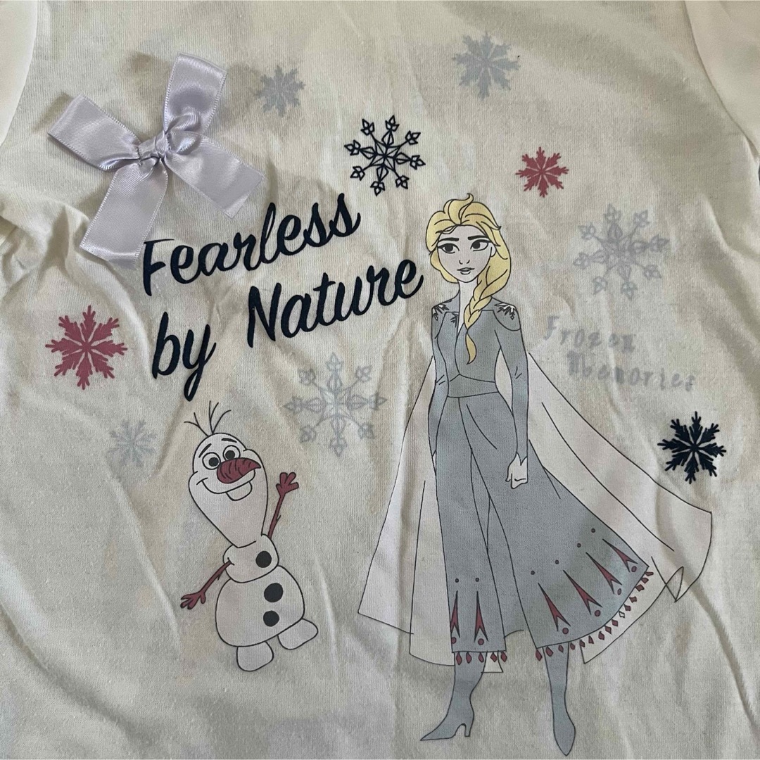 アナと雪の女王　Tシャツ　130 半袖 キッズ/ベビー/マタニティのキッズ服女の子用(90cm~)(Tシャツ/カットソー)の商品写真