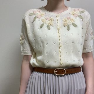 グリモワール(Grimoire)のビジュー 花柄刺繍 半袖 レトロ カーディガン(カーディガン)