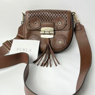 フルラ(Furla)の【美品】フルラ　クラブ　タッセル　ブラウン　ショルダーバッグ　パンチング(ショルダーバッグ)