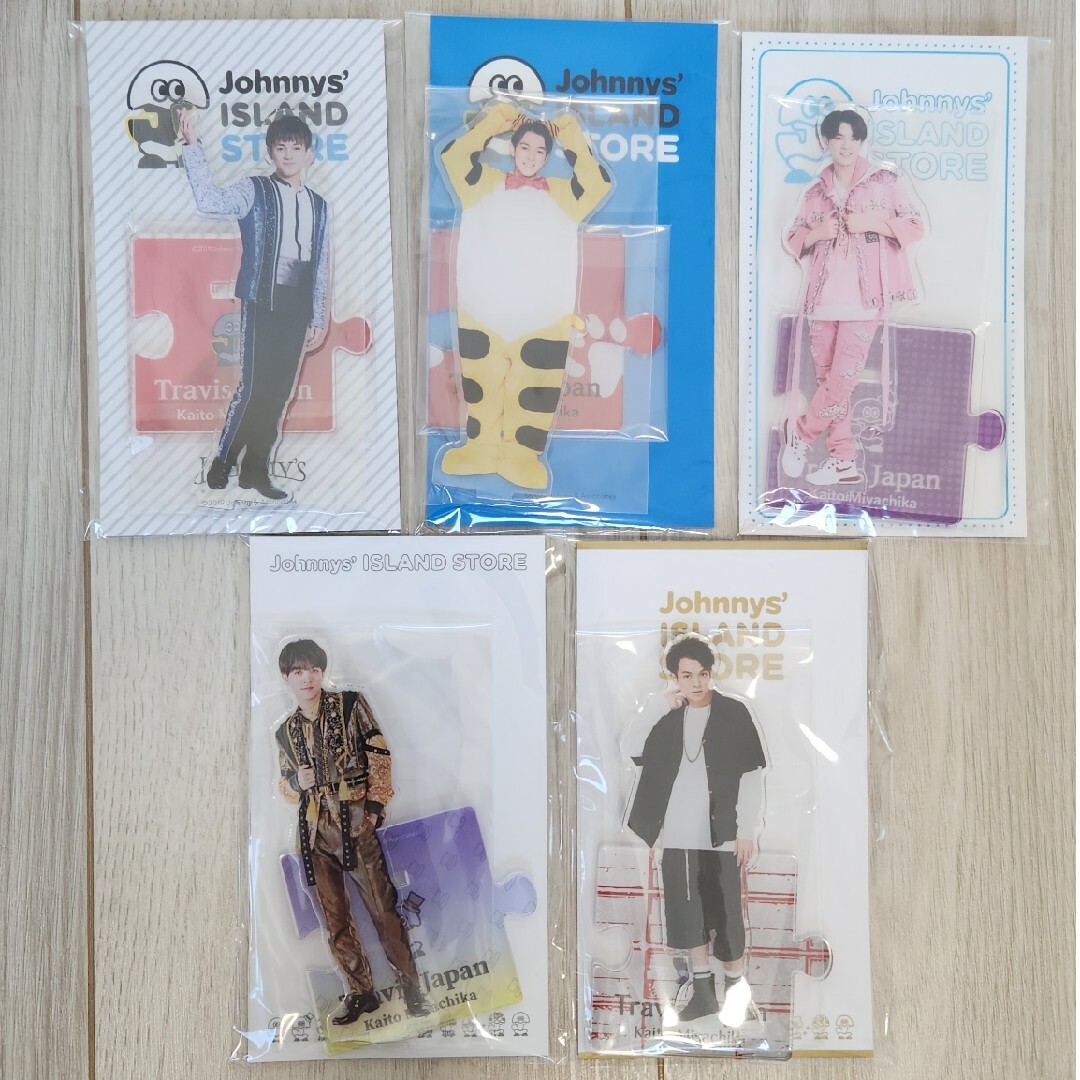 Johnny's(ジャニーズ)のTravis Japan 宮近海斗　アクリルスタンド エンタメ/ホビーのタレントグッズ(アイドルグッズ)の商品写真