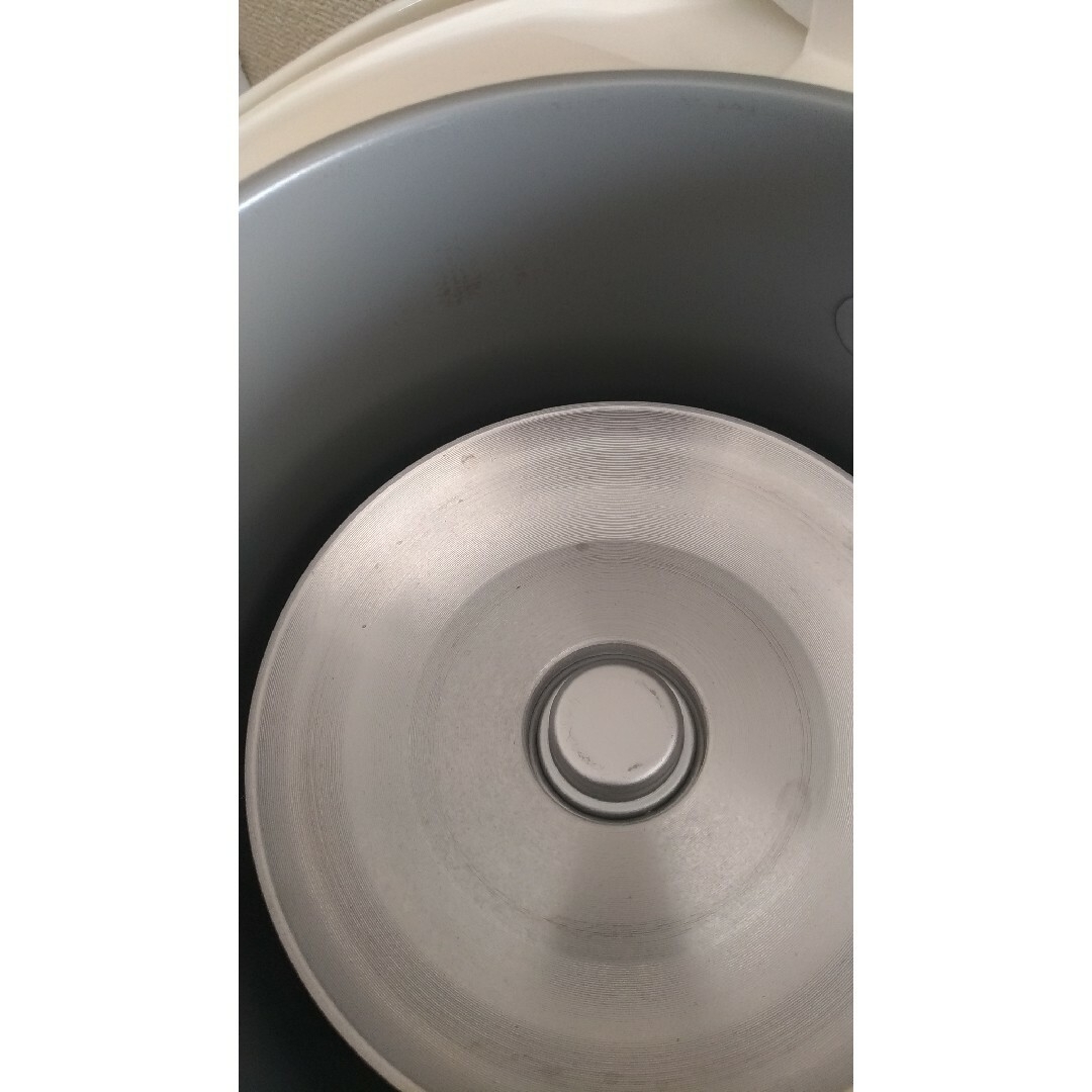 SANYO(サンヨー)のSANYO マイコンジャー炊飯器　ECJ-MS30（0.54L炊き） スマホ/家電/カメラの調理家電(炊飯器)の商品写真