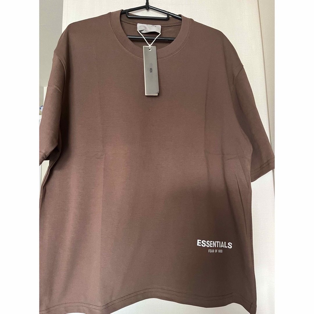 FOG ESSENTIALS Tシャツ男女兼用 エッセンシャルズ  半袖Lサイズ メンズのトップス(Tシャツ/カットソー(半袖/袖なし))の商品写真