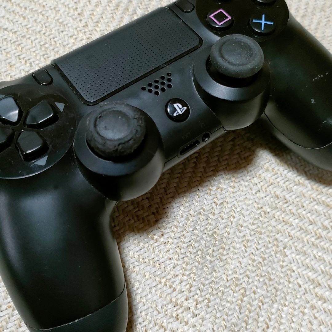 PS4コントローラー DUALSHOCK 4 エンタメ/ホビーのゲームソフト/ゲーム機本体(その他)の商品写真