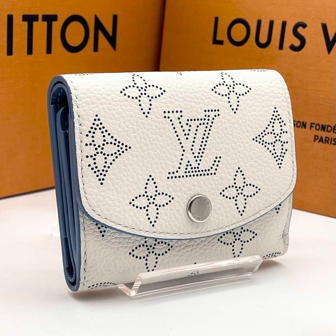 LOUIS VUITTON(ルイヴィトン)のルイヴィトン マヒナ ポルトフォイユ イリス XS ブルーオラージュ 三つ折り レディースのファッション小物(財布)の商品写真