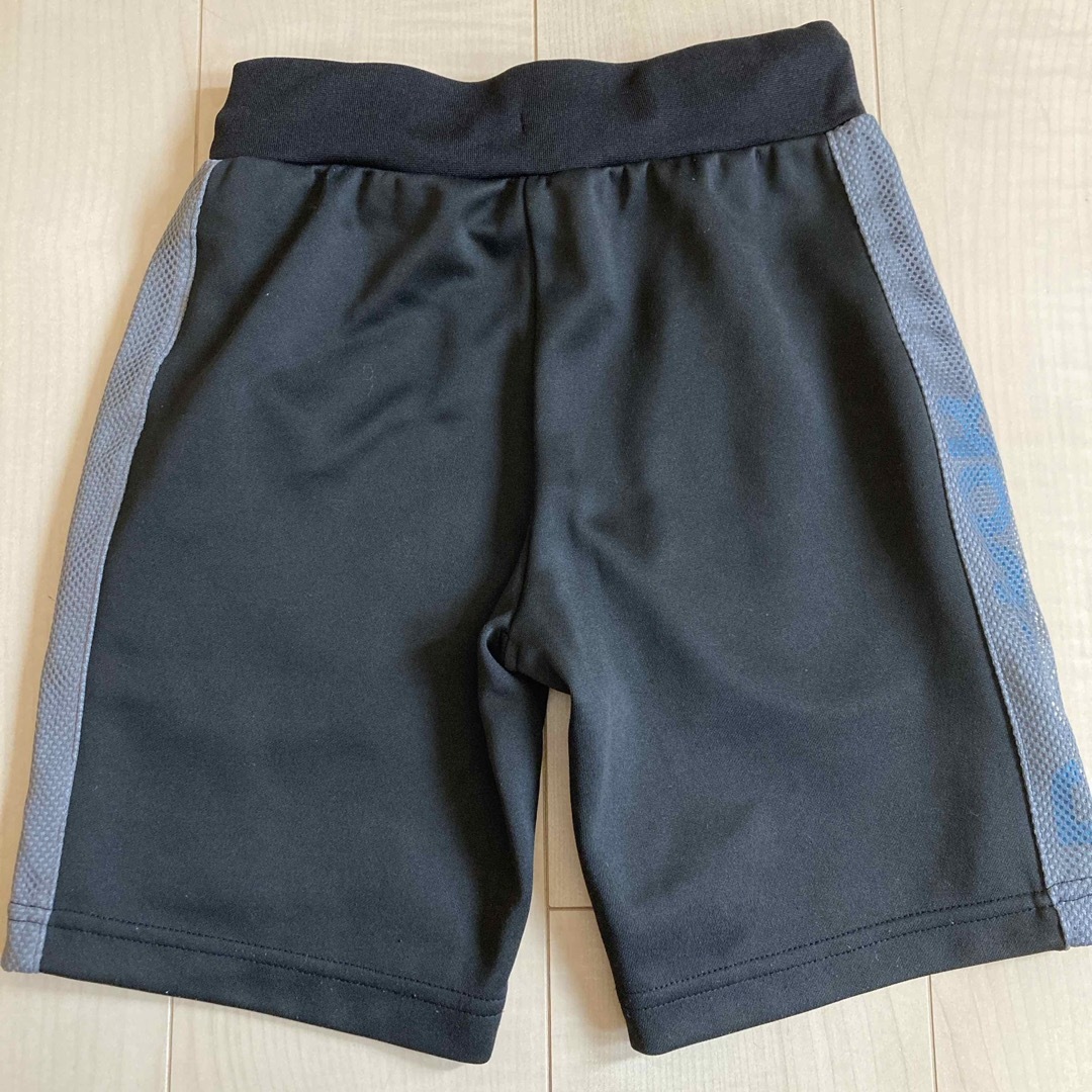 Reebok(リーボック)のリーボックハーフパンツ キッズ/ベビー/マタニティのキッズ服男の子用(90cm~)(パンツ/スパッツ)の商品写真