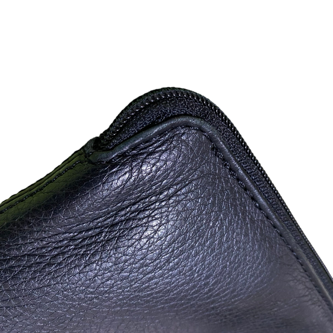 beccaccinoベッカチーノ　クラッチバッグ　レザー　ブラック　A4収納可能 メンズのバッグ(セカンドバッグ/クラッチバッグ)の商品写真