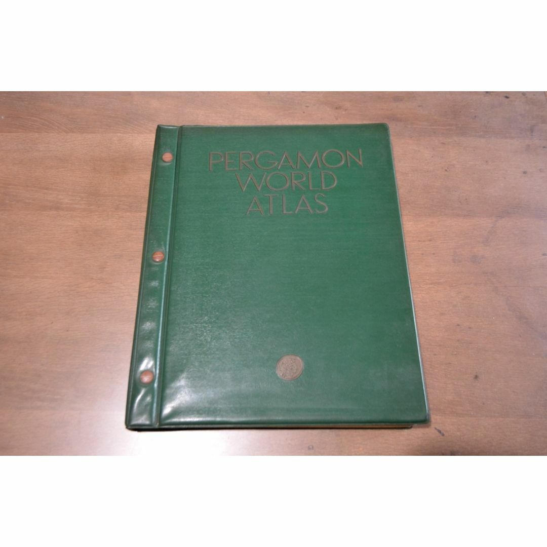 ペルガモン Pergamon World Atlas 1968 英語版 地図帳 地図/旅行ガイド ペルガモン Pergamon World Atlas 1968 英語版 地図帳 地図/旅行ガイド
