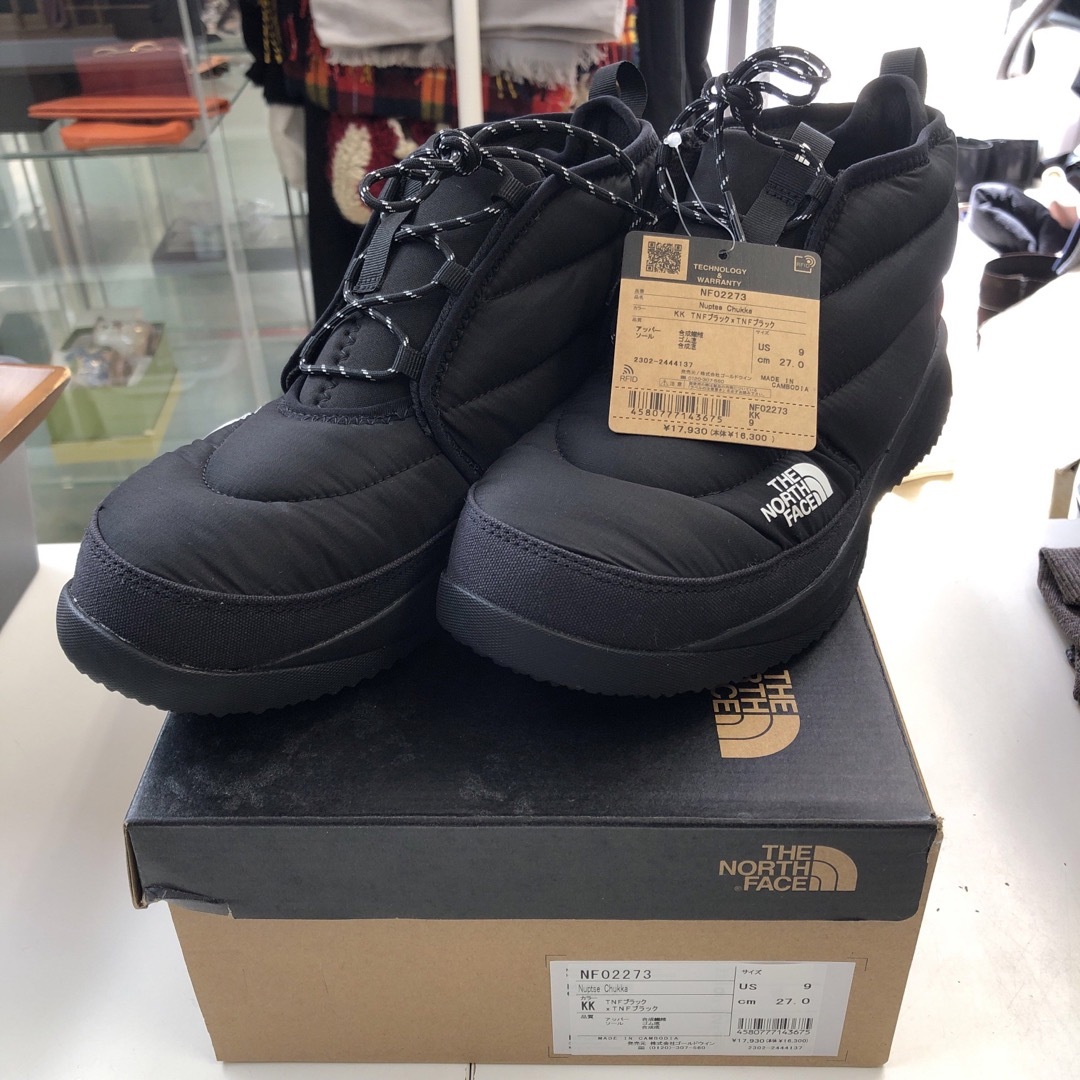 THE NORTH FACE(ザノースフェイス)の新品 THE NORTH FACE NUPTSE CHUKKA(27.0cm) メンズの靴/シューズ(スニーカー)の商品写真