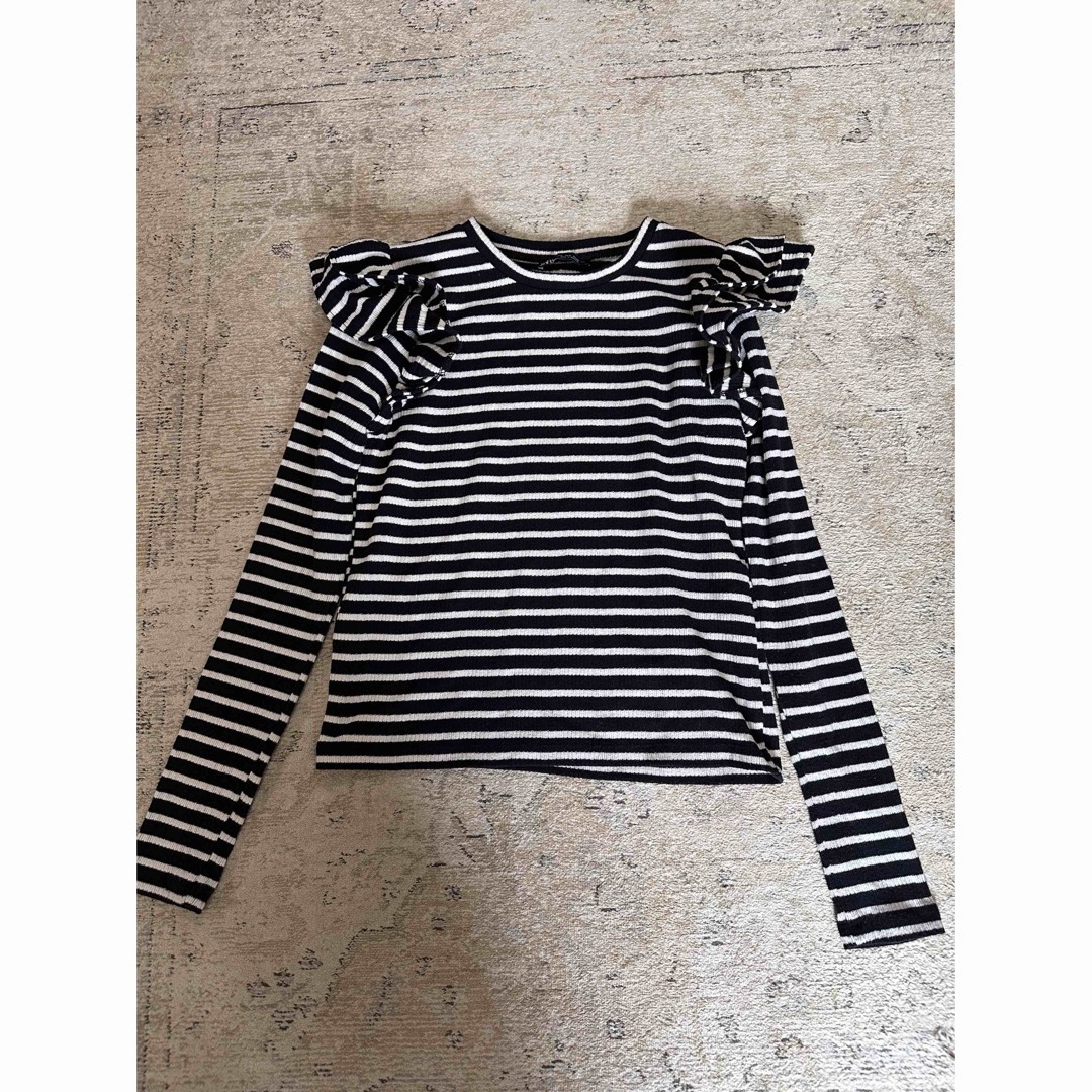 ZARA(ザラ)のZARA ボーダーフリルカットソー レディースのトップス(カットソー(長袖/七分))の商品写真