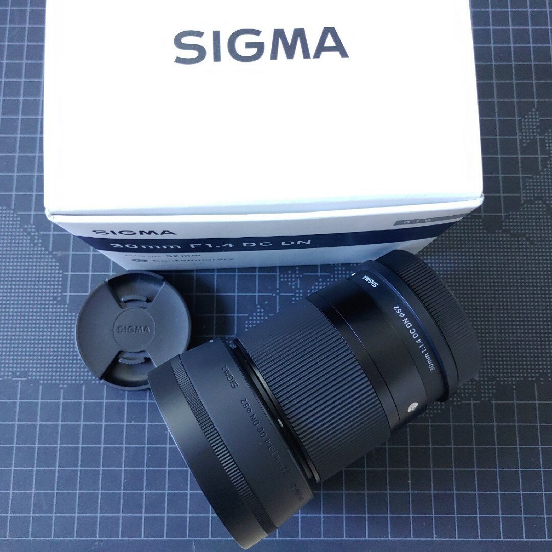 SIGMA(シグマ)のsigma 30mm F1.4 dc dn Lマウント スマホ/家電/カメラのカメラ(レンズ(単焦点))の商品写真