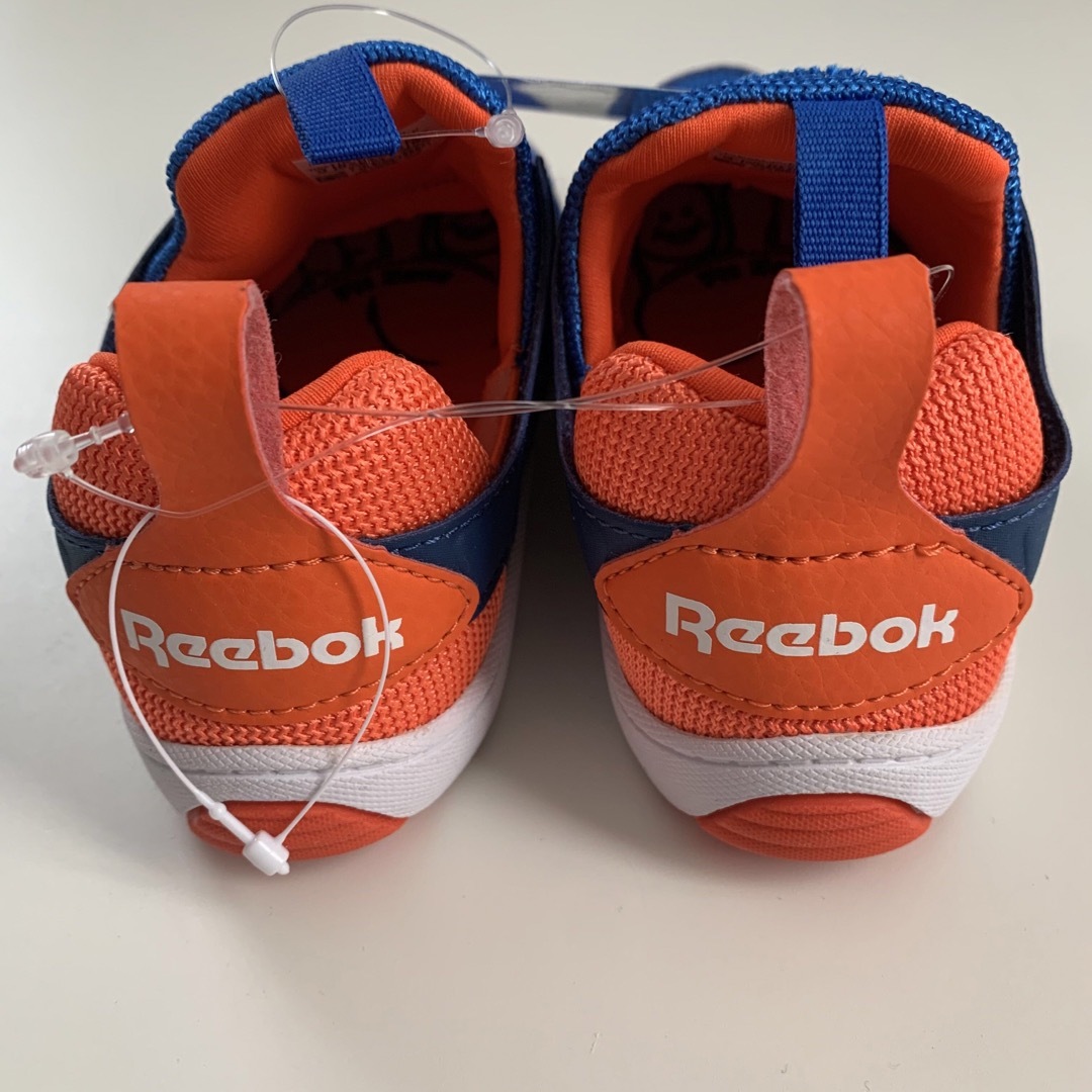 Reebok(リーボック)のReebok リーボック　キッズ　スニーカー　15cm キッズ/ベビー/マタニティのキッズ靴/シューズ(15cm~)(スニーカー)の商品写真