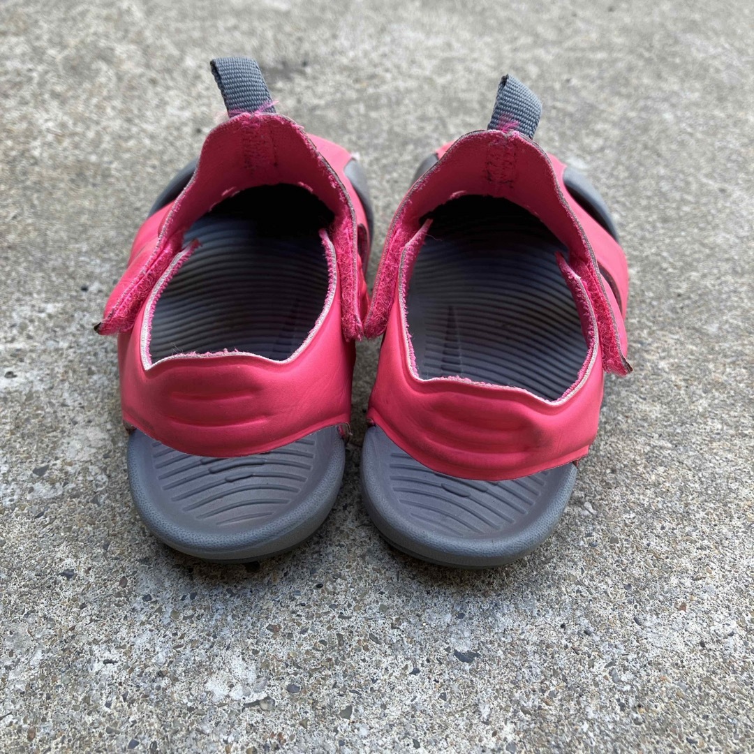 NIKE(ナイキ)のNIKE ナイキ サンレイプロテクト ピンクシューズ ベビー キッズ 子供  キッズ/ベビー/マタニティのベビー靴/シューズ(~14cm)(サンダル)の商品写真