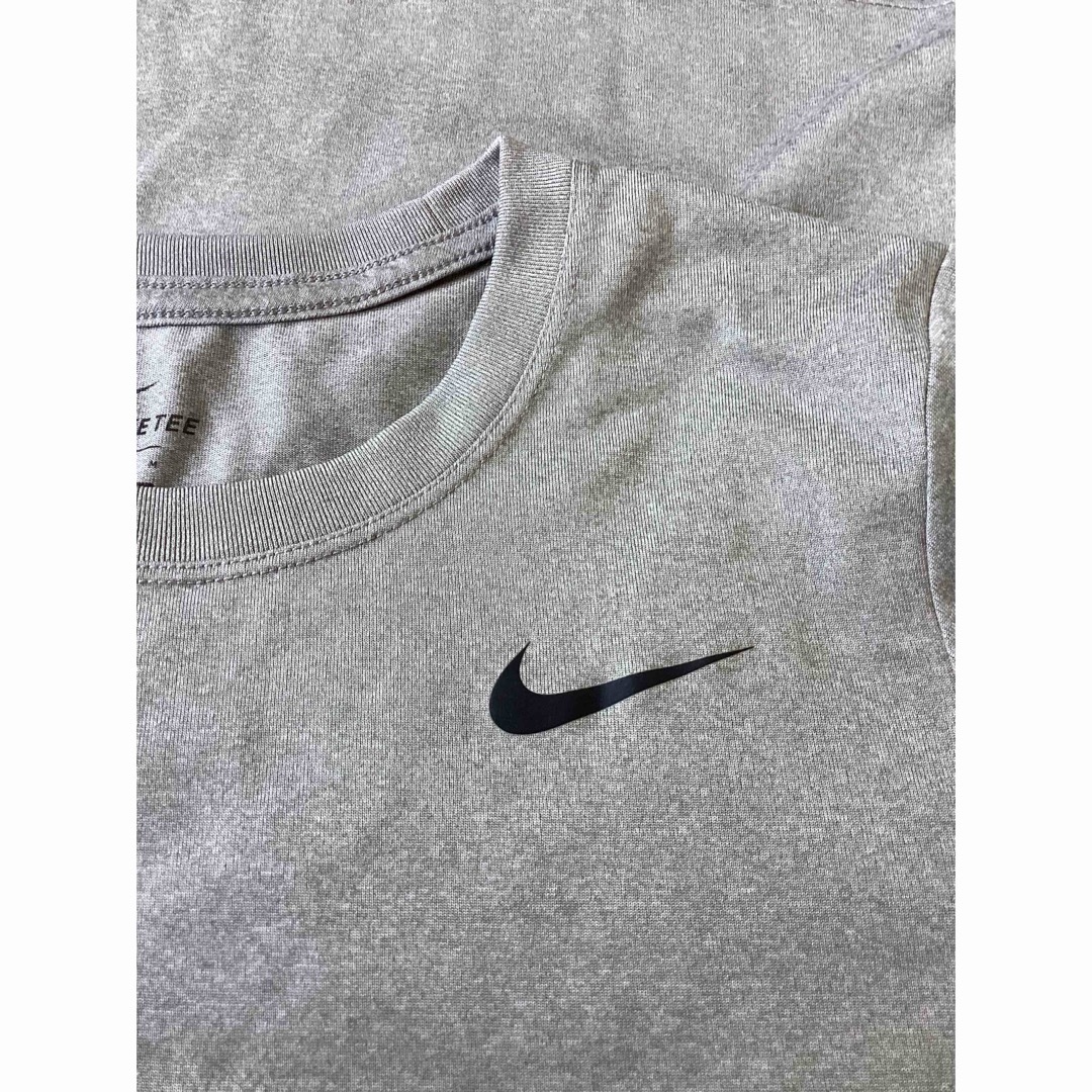 NIKE(ナイキ)のナイキ　Tシャツ　レディース　Mサイズ スポーツ/アウトドアのトレーニング/エクササイズ(その他)の商品写真