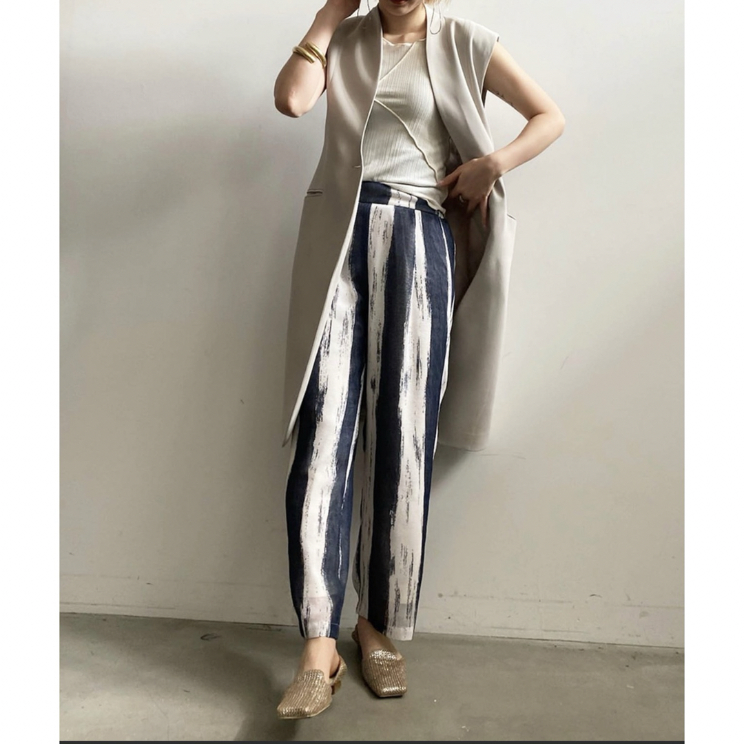 Ameri VINTAGE(アメリヴィンテージ)のAMERI  PAINT STRIPE RELAX PANTS レディースのパンツ(カジュアルパンツ)の商品写真