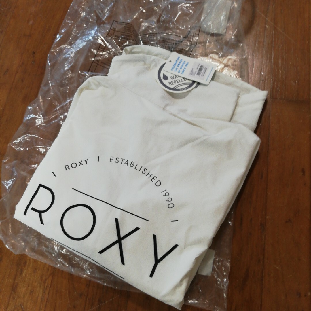 Roxy(ロキシー)の【新品】ロキシー ROXY CHILL JACKET プルオーバージャケット レディースのジャケット/アウター(ナイロンジャケット)の商品写真