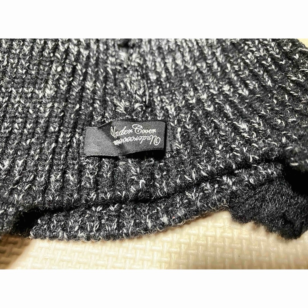 UNDERCOVER(アンダーカバー)の新品☆アンダーカバー ニットキャップ グレー メンズの帽子(ニット帽/ビーニー)の商品写真