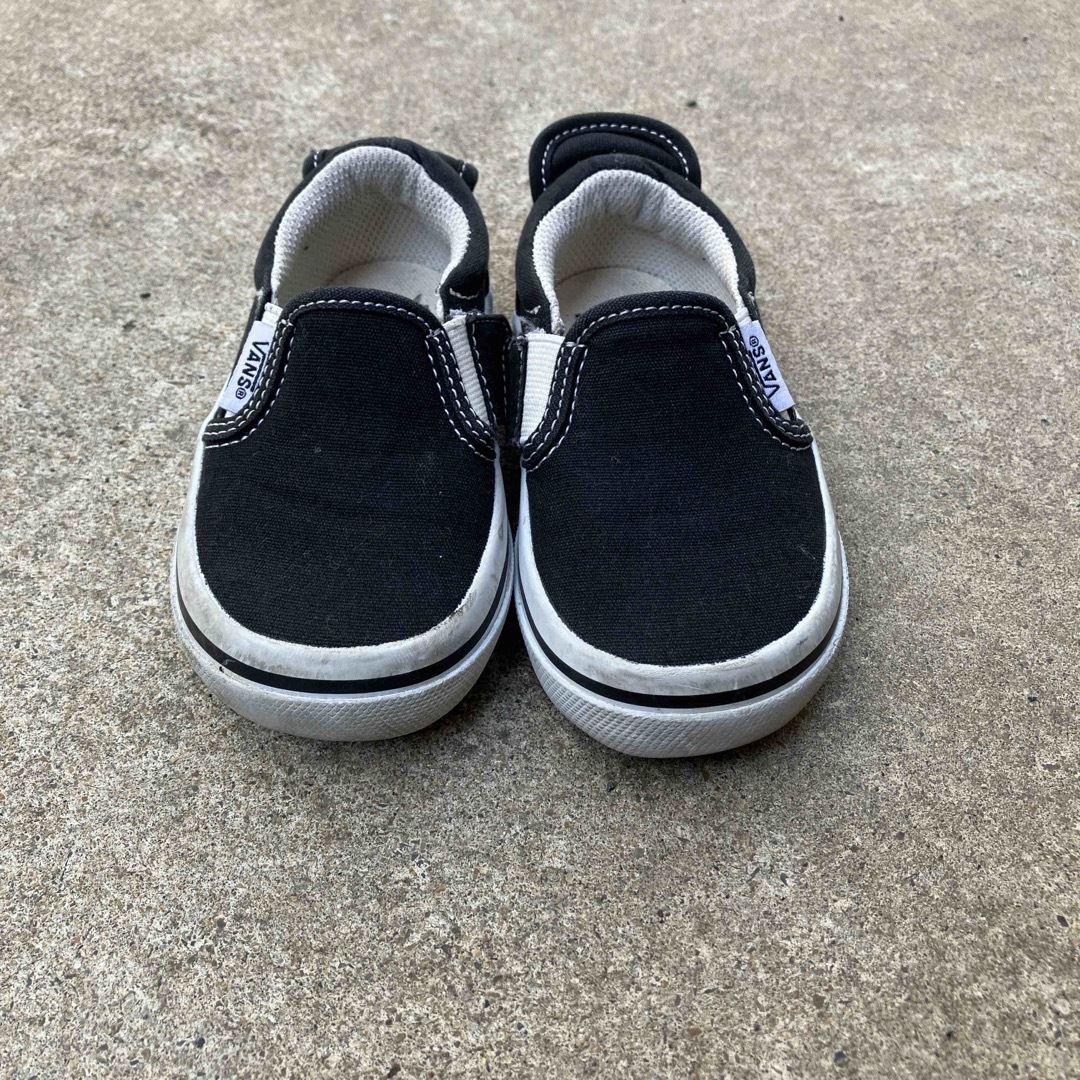 VANS(ヴァンズ)のバンズ　スリッポン　14cm 黒　キッズ　子供　VANS スニーカー キッズ/ベビー/マタニティのキッズ靴/シューズ(15cm~)(スリッポン)の商品写真