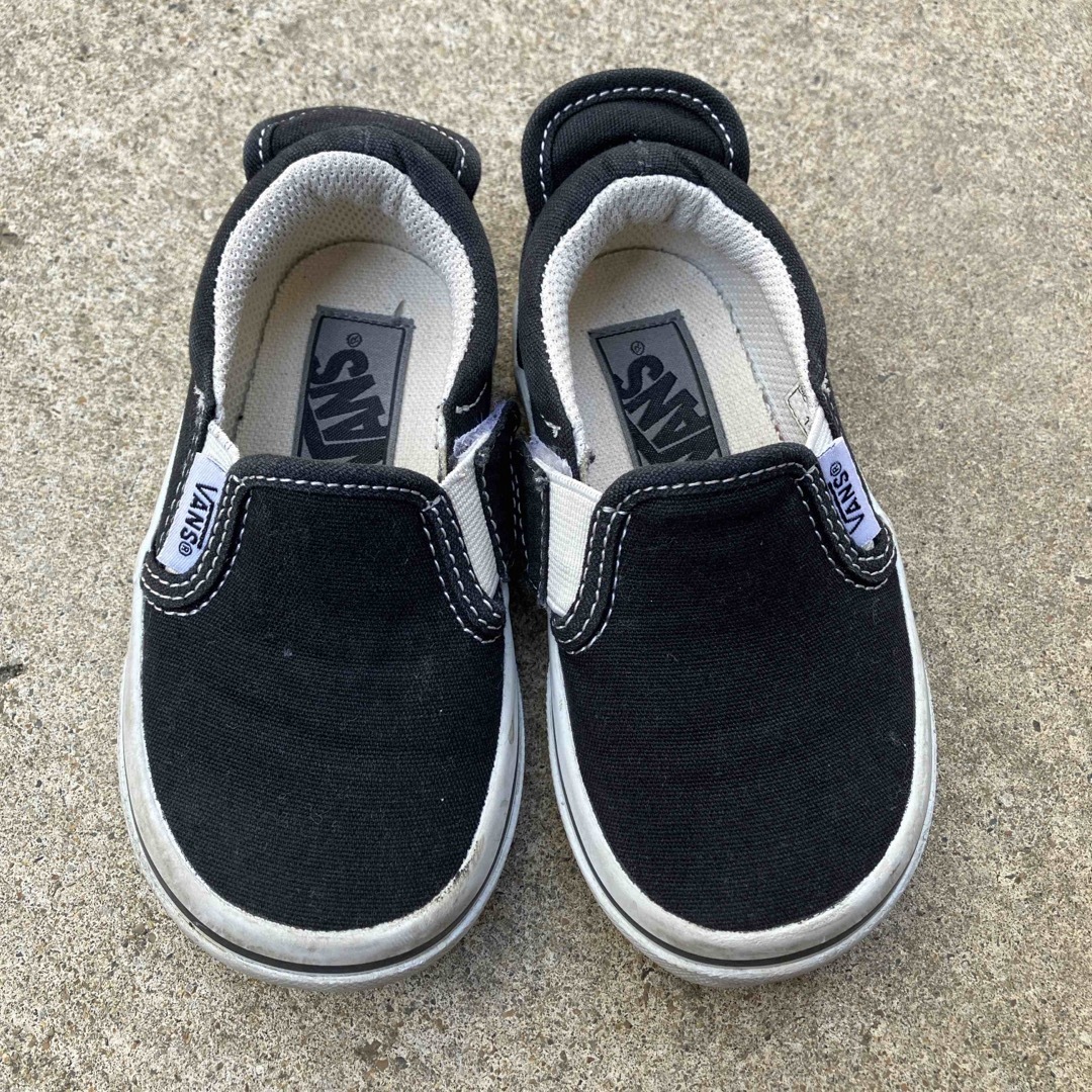 VANS(ヴァンズ)のバンズ　スリッポン　14cm 黒　キッズ　子供　VANS スニーカー キッズ/ベビー/マタニティのキッズ靴/シューズ(15cm~)(スリッポン)の商品写真