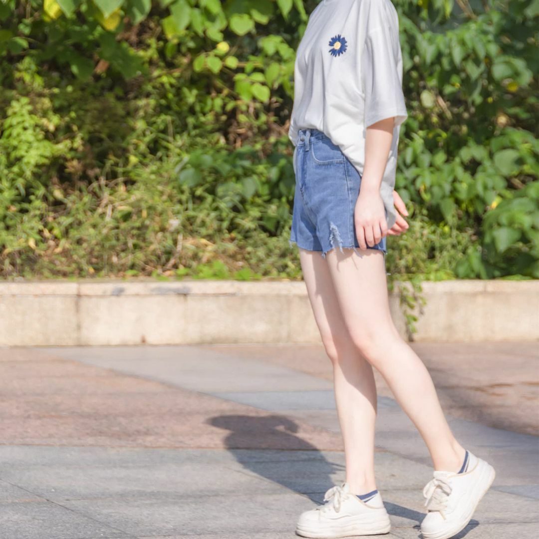 [OKITI] レディースプラスサイズTシャツ+デニムショートパンツ レディースのファッション小物(その他)の商品写真