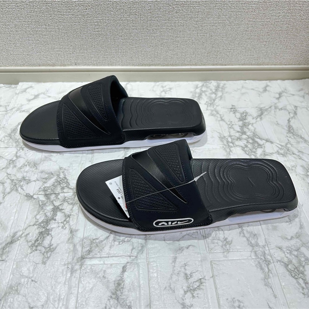 NIKE(ナイキ)の新品 未使用 NIKE AIRMAX CIRRO SLIDE ブラック/ホワイト メンズの靴/シューズ(サンダル)の商品写真