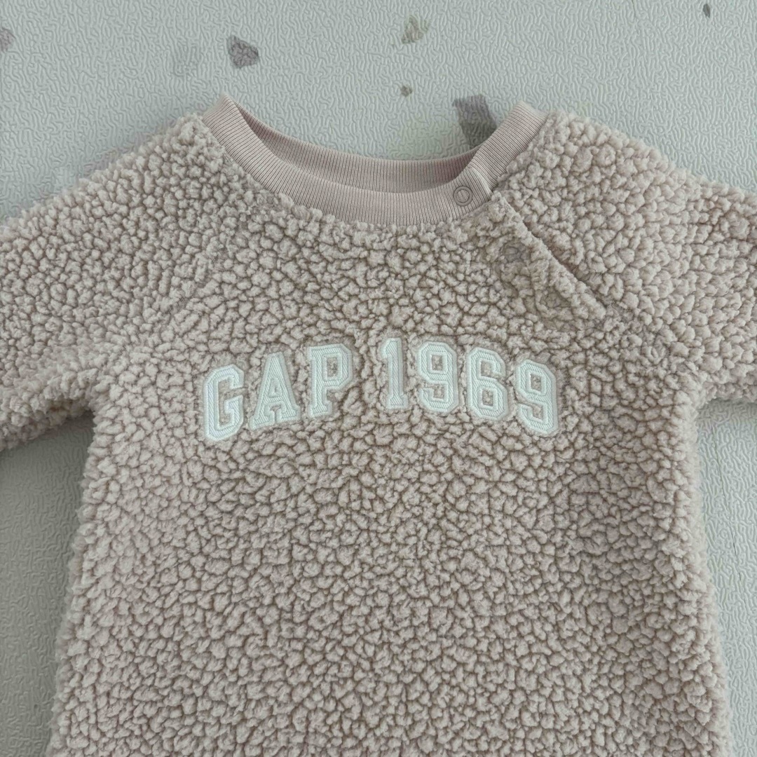babyGAP(ベビーギャップ)のGAP baby モコモコロンパース　ピンク キッズ/ベビー/マタニティのベビー服(~85cm)(ロンパース)の商品写真