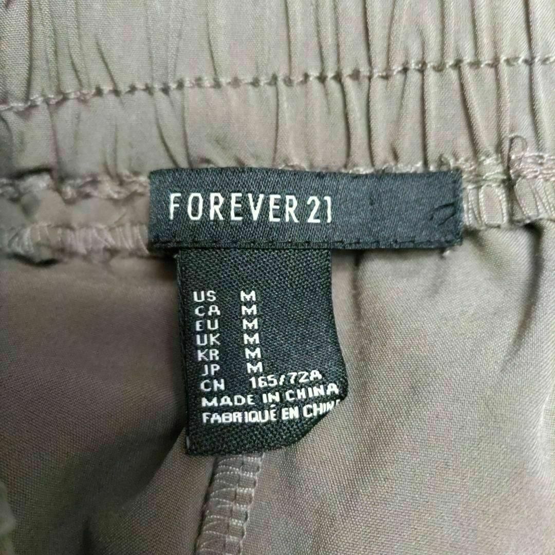 FOREVER 21(フォーエバートゥエンティーワン)のフォーエバー21 総ゴム ストレッチ イージーパンツ カーキ US-M レディースのパンツ(カジュアルパンツ)の商品写真