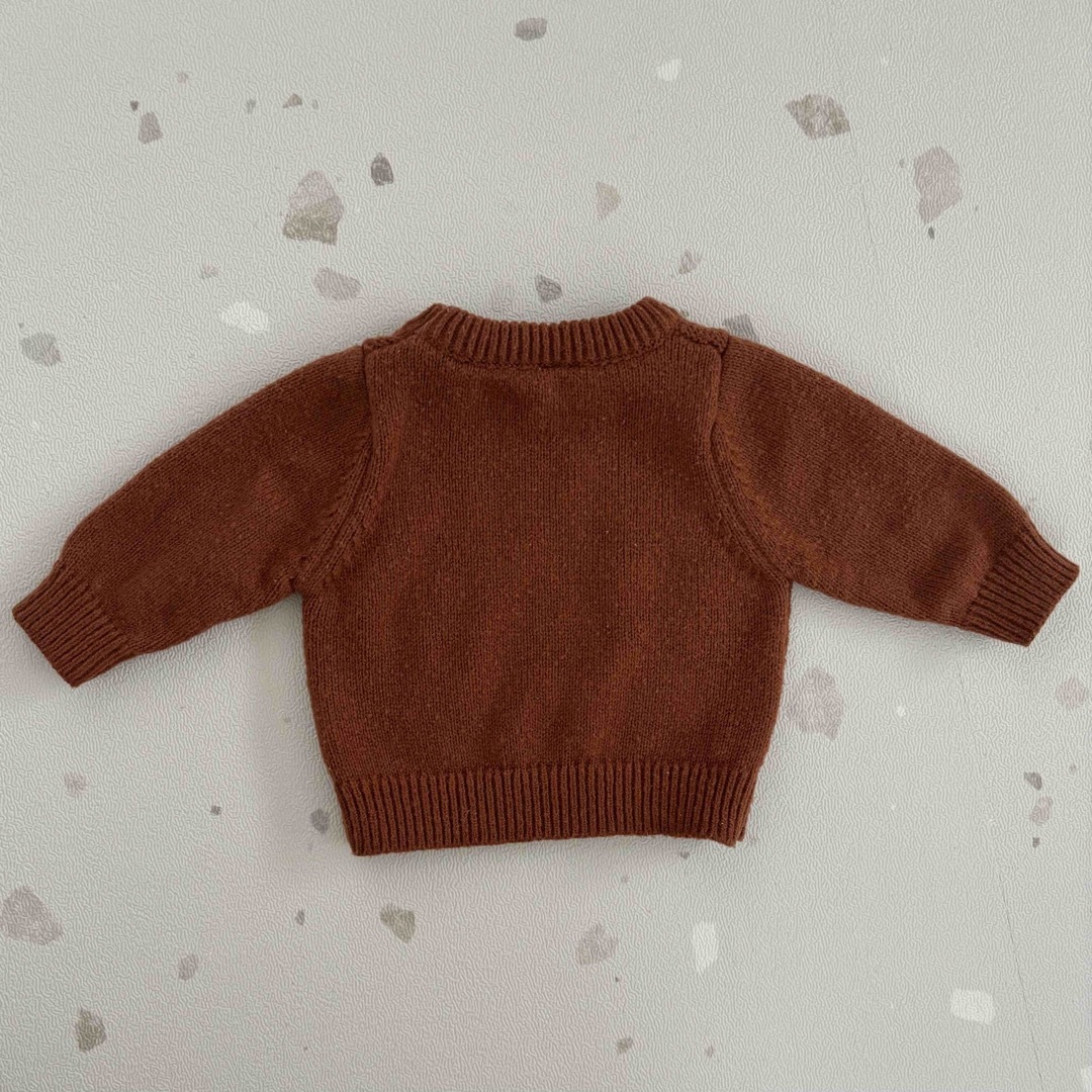 SHEIN(シーイン)のラウンドネックセーター　茶色 キッズ/ベビー/マタニティのベビー服(~85cm)(ニット/セーター)の商品写真