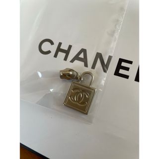 CHANEL - CHANELチャック