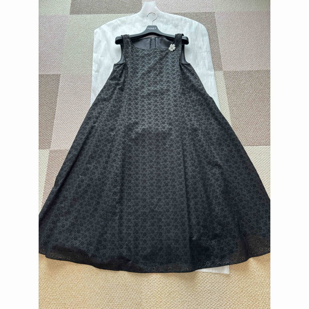 FOXEY(フォクシー)のフォクシーFOXEY★THE FRANCINE DRESS★ブラック★38 レディースのワンピース(ロングワンピース/マキシワンピース)の商品写真